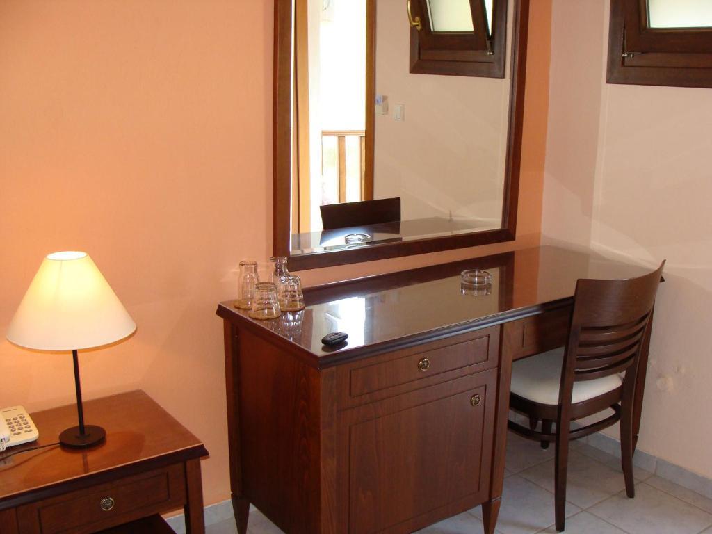 Gialaki Hotel Pyrgadikia Værelse billede